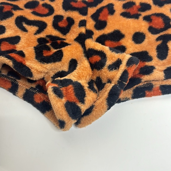 True by Rue 21 | Animal Print Fluffy Booty Shorts | Soft Cozy Bottoms | Size XL - Picture 3 of 8